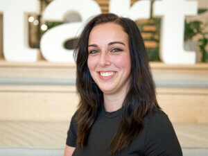 Amanda Barnett headshot